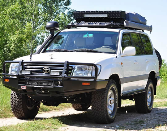 How Renting a Car in Rwanda Enhances Your Gorilla Trekking Adventure