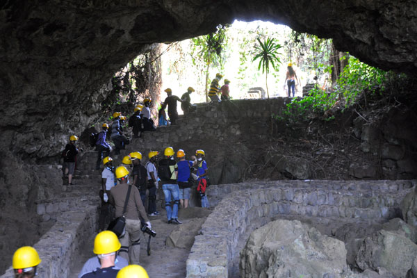Dicover Musanze Caves