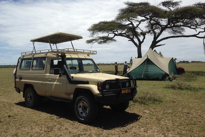 Rooftop Tent Camping Car Rental in Rwanda